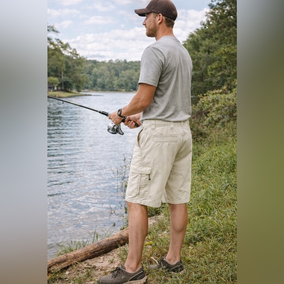 Outdoor Life Other - NWOT Outdoor Life Cargo Shorts Men’s Size 44 Cream Cotton Casual Utility Hiking